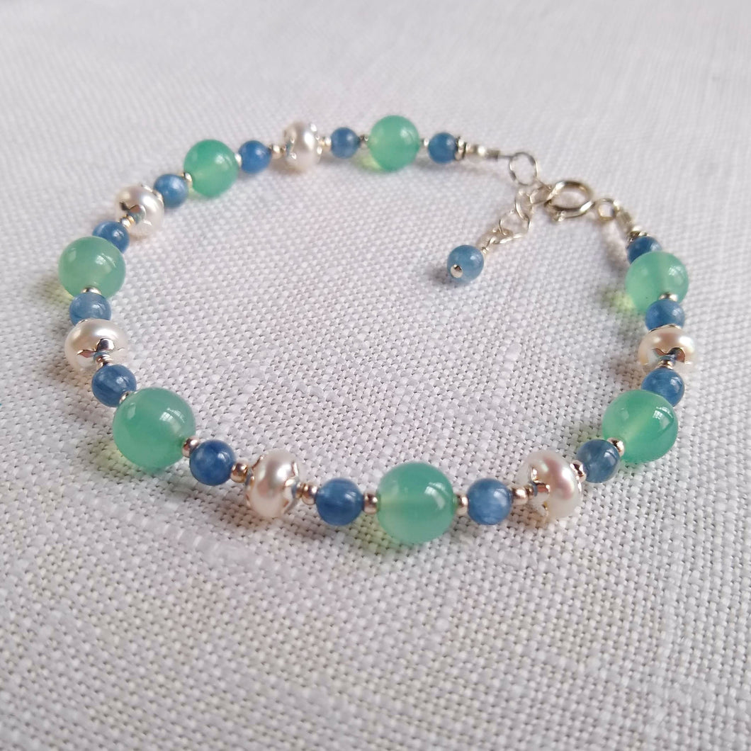 Simple Circlet Bracelet ~ Semi Precious & Freshwater Pearl